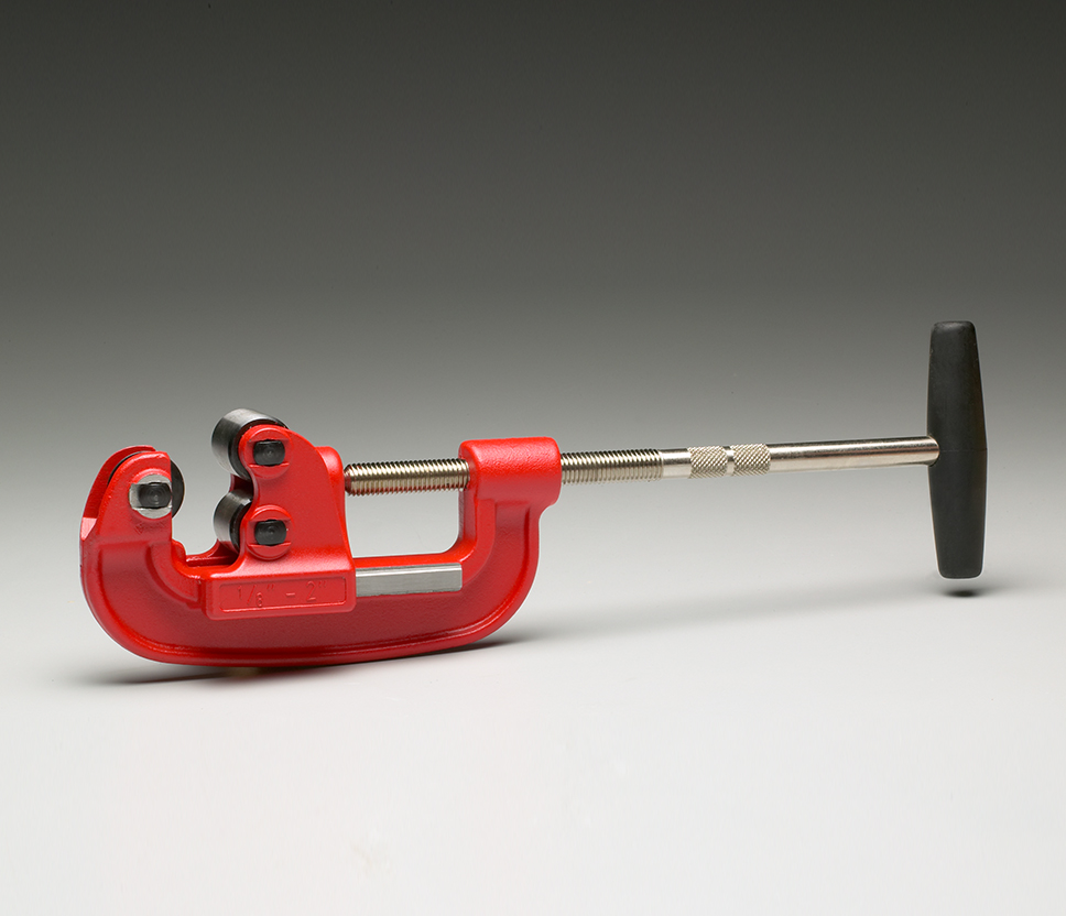 Black Iron Pipe Cutter with Cast Iron Body